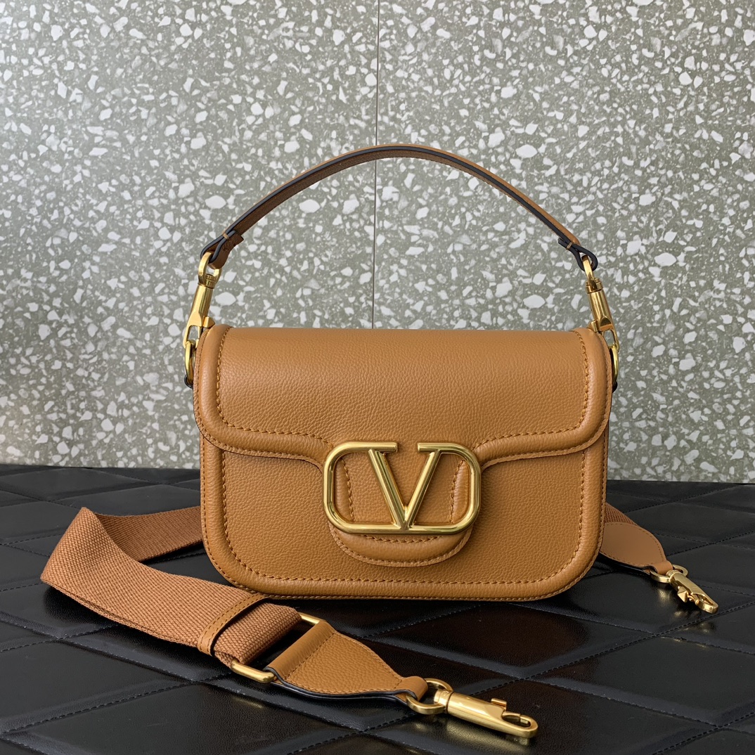 Bagsaaa Va1e*ntin0 Garavani Alltime leather shoulder bag brown - 23.5x18x8cm