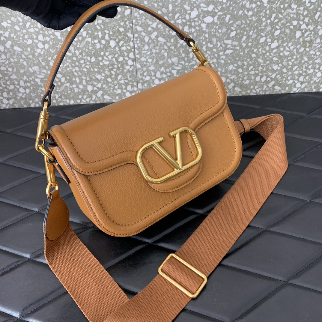 Bagsaaa Va1e*ntin0 Garavani Alltime leather shoulder bag brown - 23.5x18x8cm