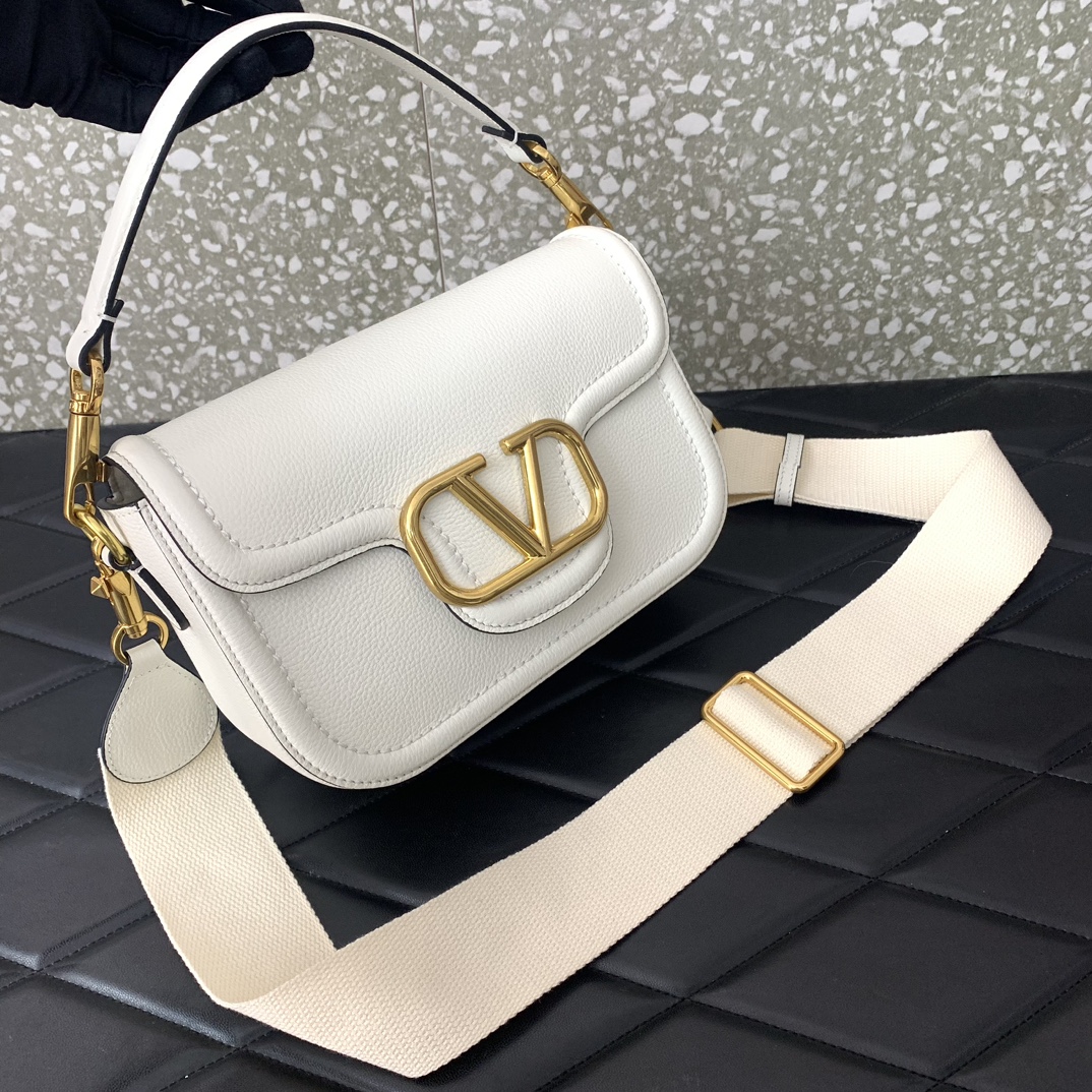 Bagsaaa Va1e*ntin0 Garavani Alltime leather shoulder bag white - 23.5x18x8cm