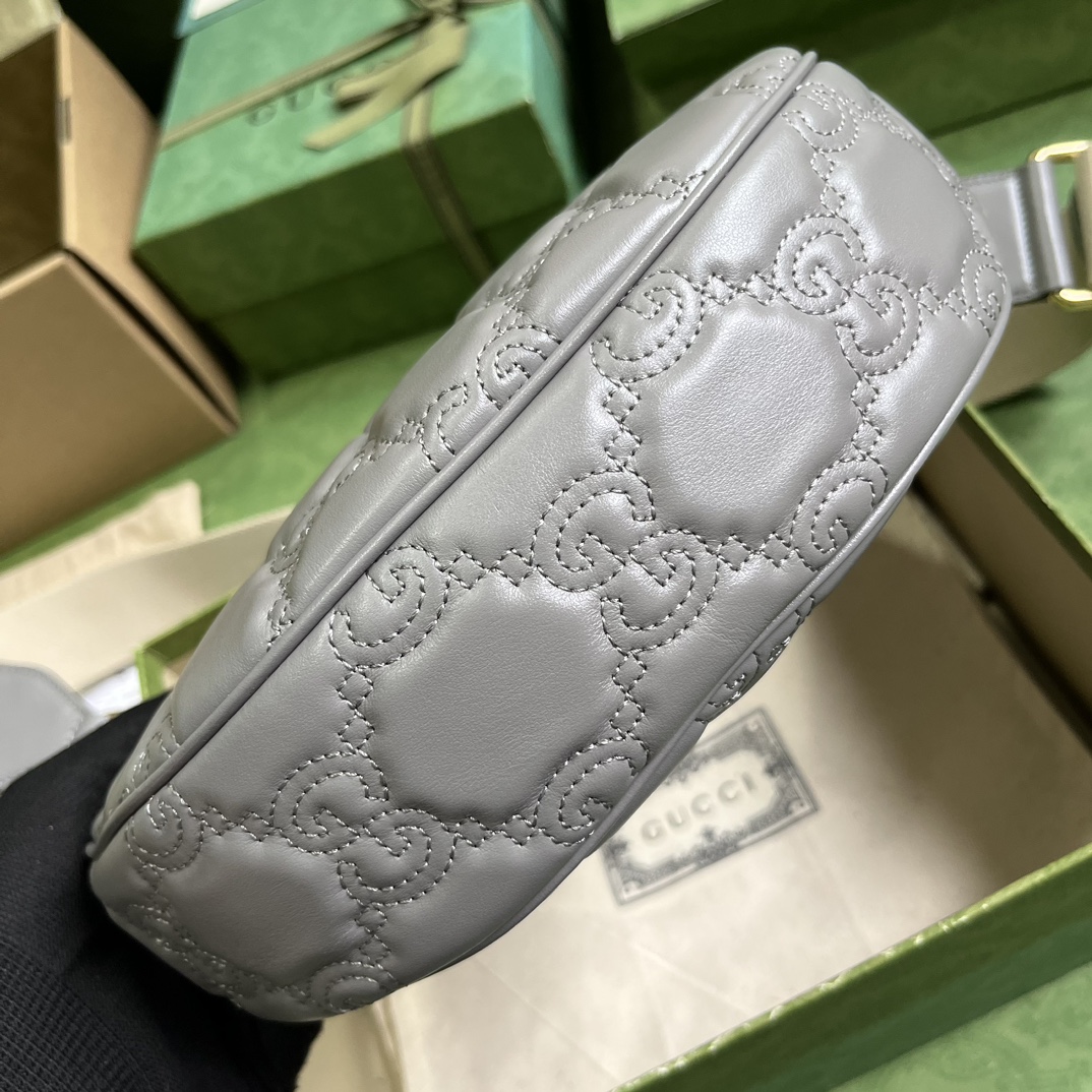 Bagsaaa Gvc*1 GG Matelassé Small Shoulder Bag Grey- W27cm x H18cm x D7cm