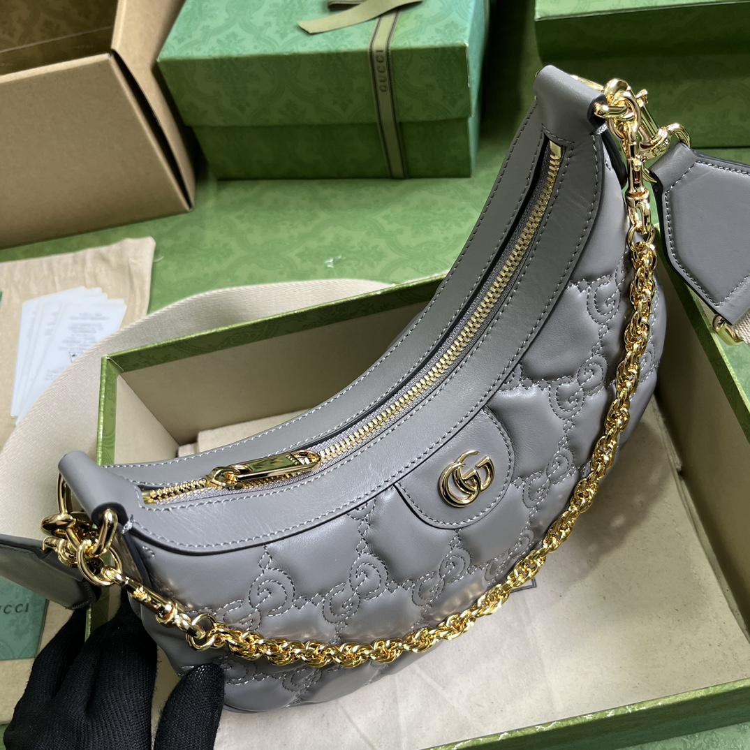 Bagsaaa Gvc*1 GG Matelassé Small Shoulder Bag Grey- W27cm x H18cm x D7cm