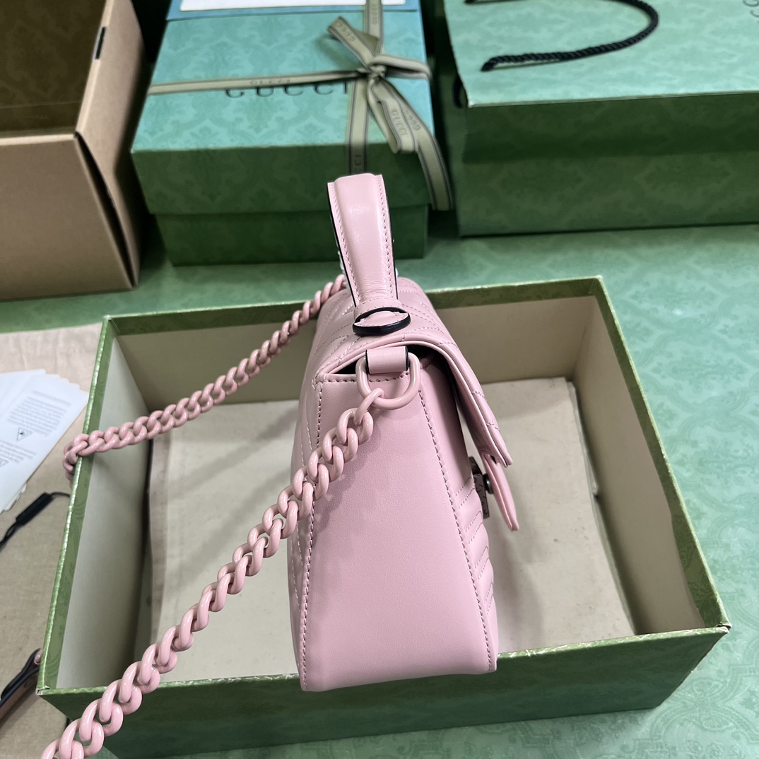 Bagsaaa Gvc*1 GG Marmont mini top handle bag in pink leather - 15.5x 21x 8cm