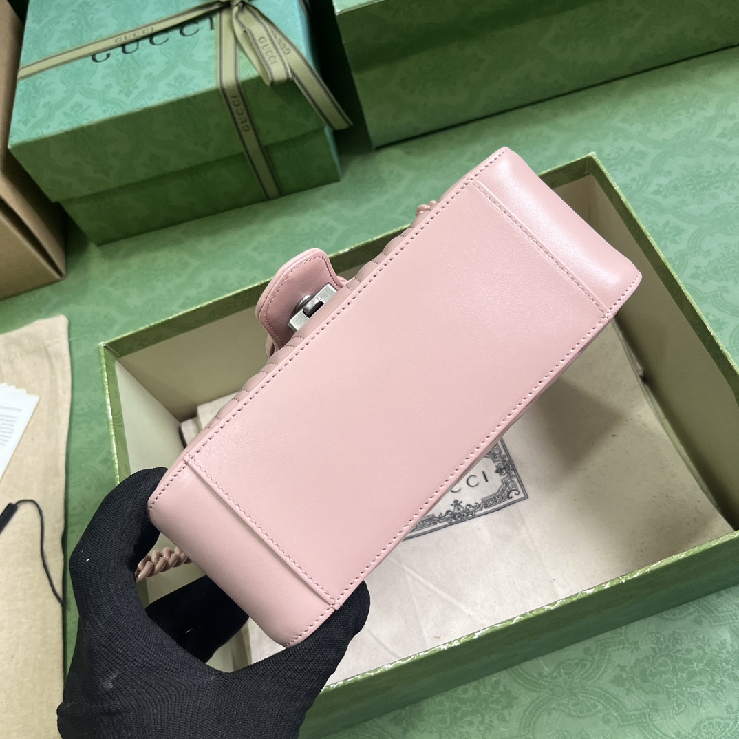 Bagsaaa Gvc*1 GG Marmont mini top handle bag in pink leather - 15.5x 21x 8cm