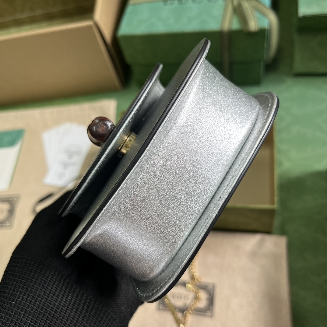 Bagsaaa Gvc*1 Bamboo 1947 S*per mini bag in silver leather - 18.5x 12x 5.5cm