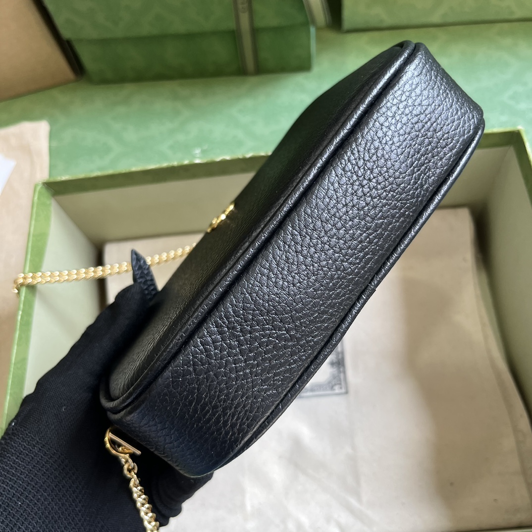 Bagsaaa Gvc*1 GG Marmont mini shoulder bag in Black Leather - 11x 18.5x 4cm