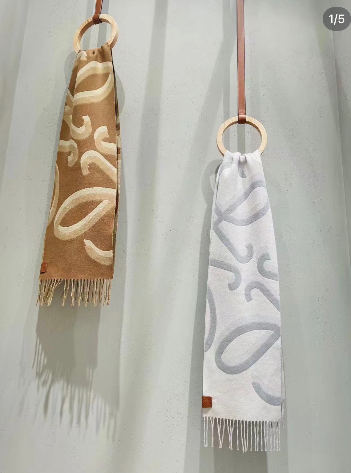 Bagsaaa L0ew* Scarf in wool and cashmere - 27cm x 190cm