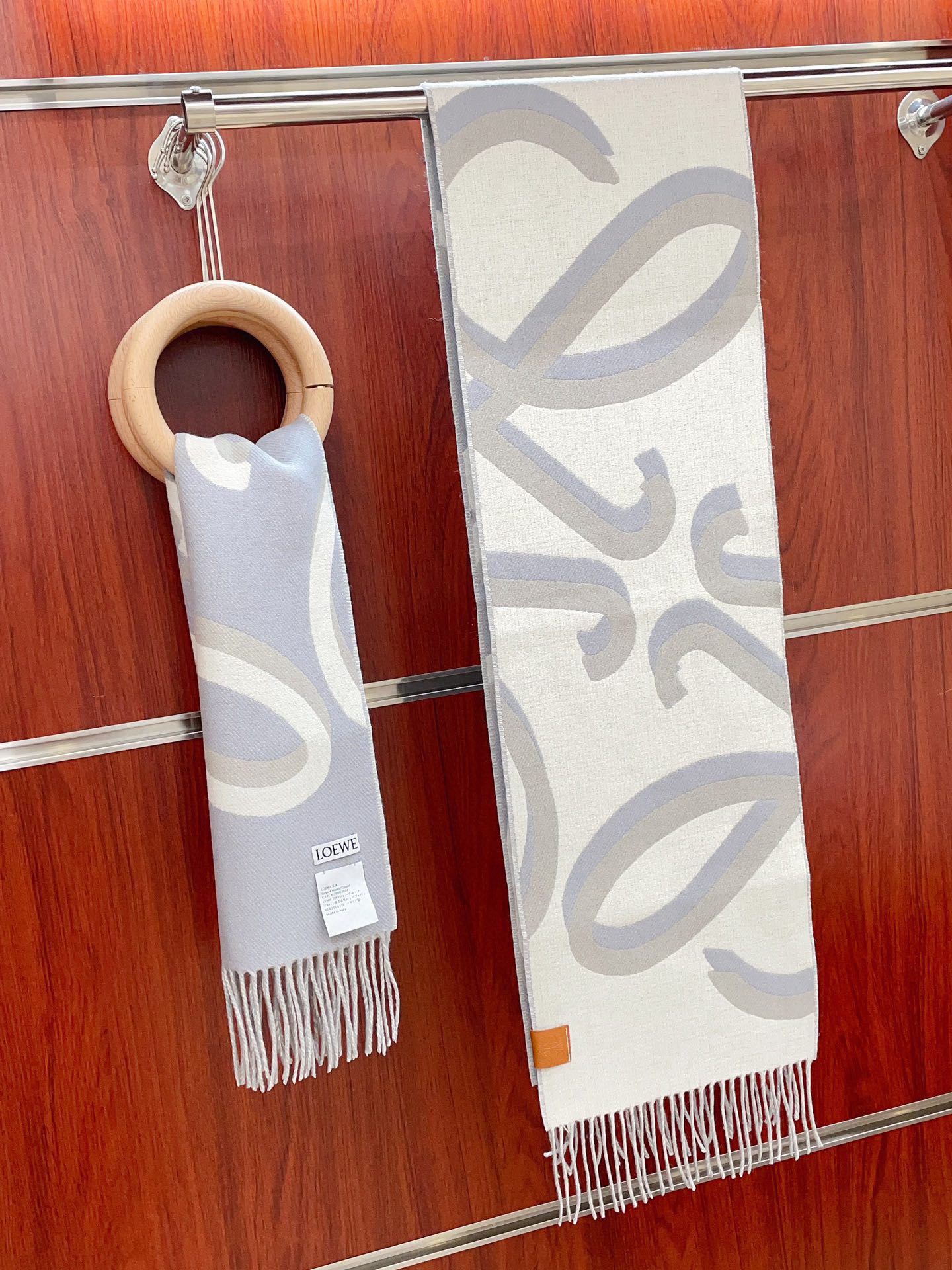 Bagsaaa L0ew* Scarf in wool and cashmere - 27cm x 190cm