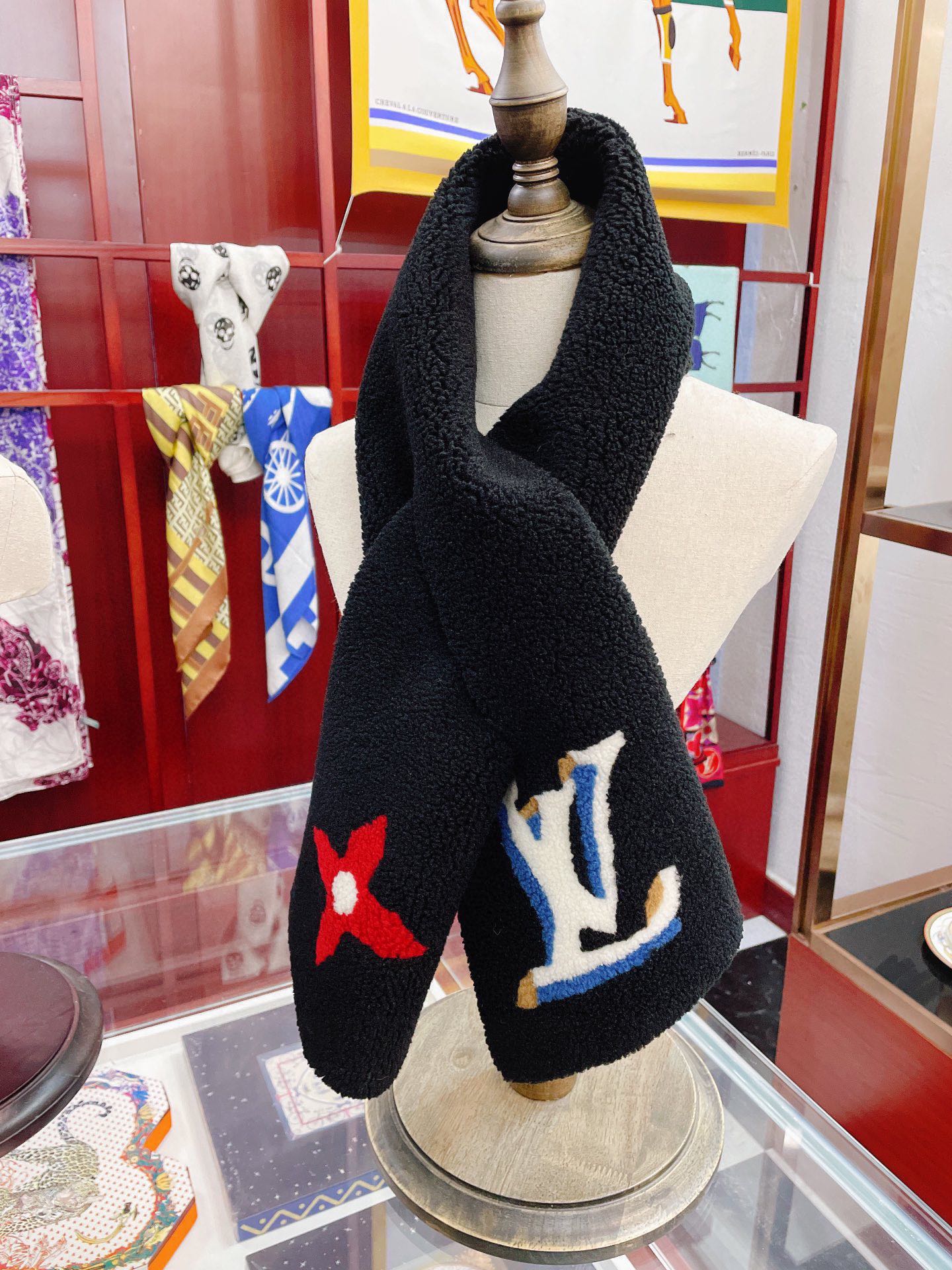 Bagsaaa L0vis Vvtt0n Ski Shearling Tuffetage Scarf - 104 x 14 cm