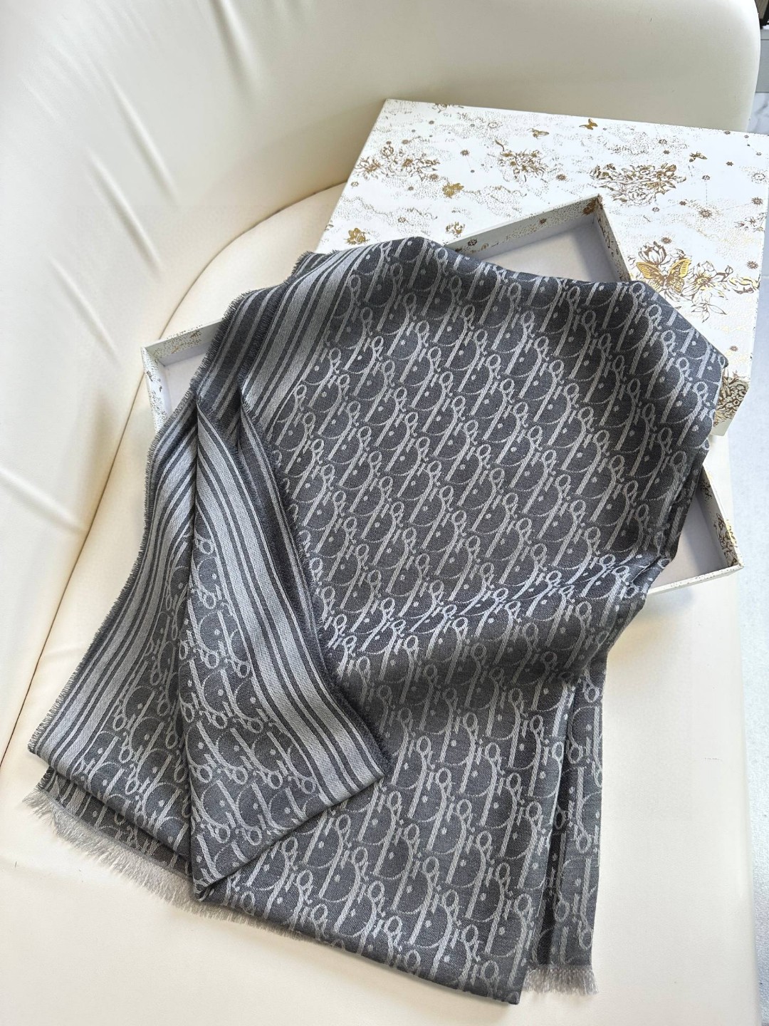 Bagsaaa D10r Oblique Scarf Grey