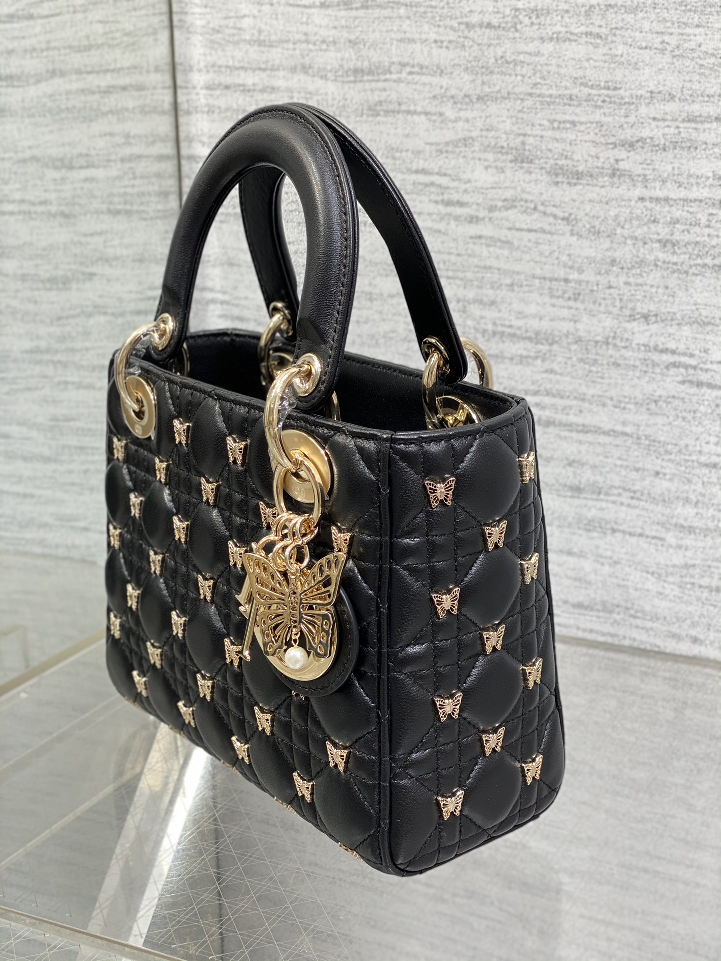 Bagsaaa D10r Small Lady Black Cannage Lambskin with Gold-Finish Butterfly Studs - 20 x 17 x 8 cm