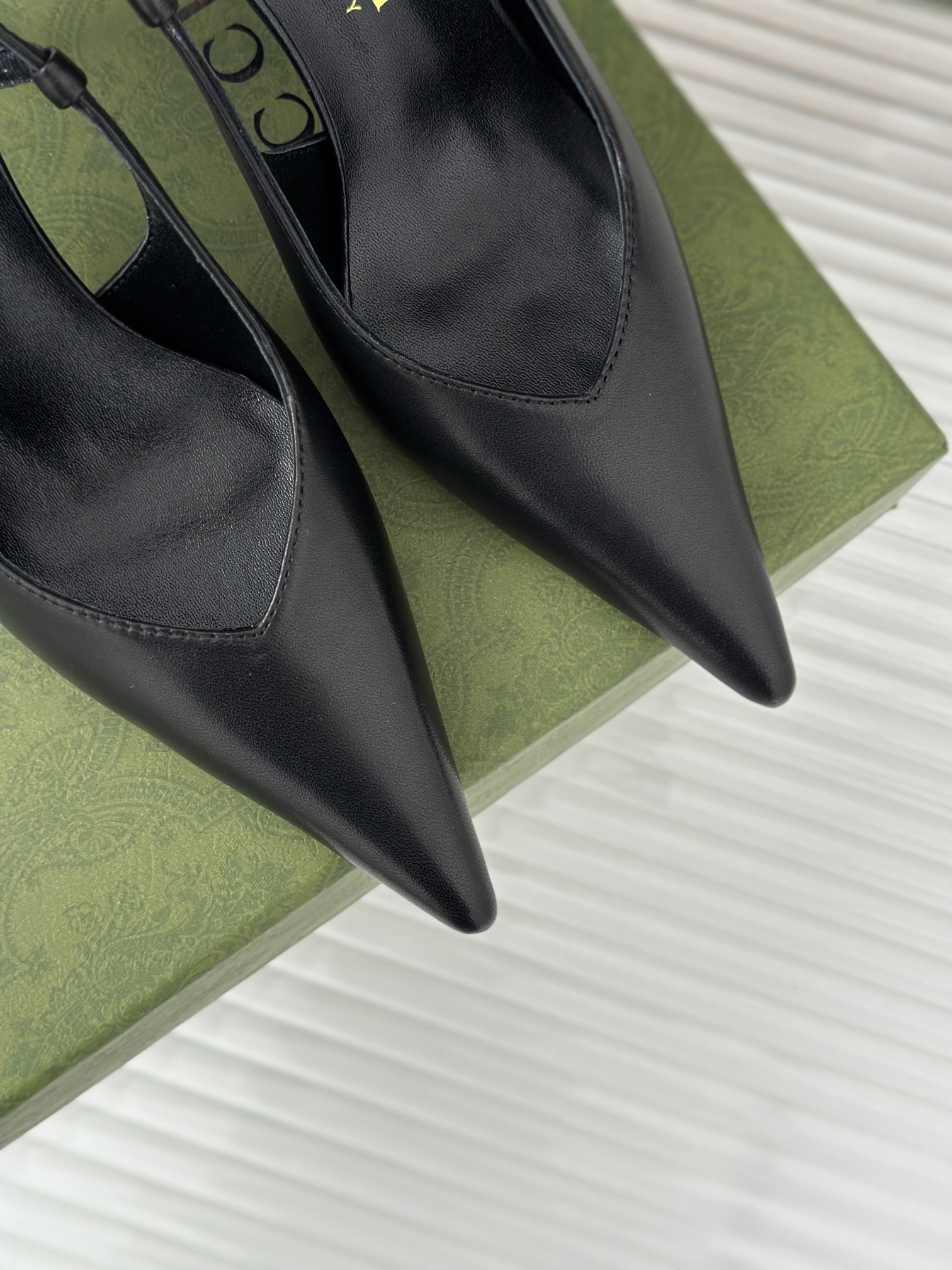 Bagsaaa Gvc*1 GG slingback pump in black leather - 10.5cm