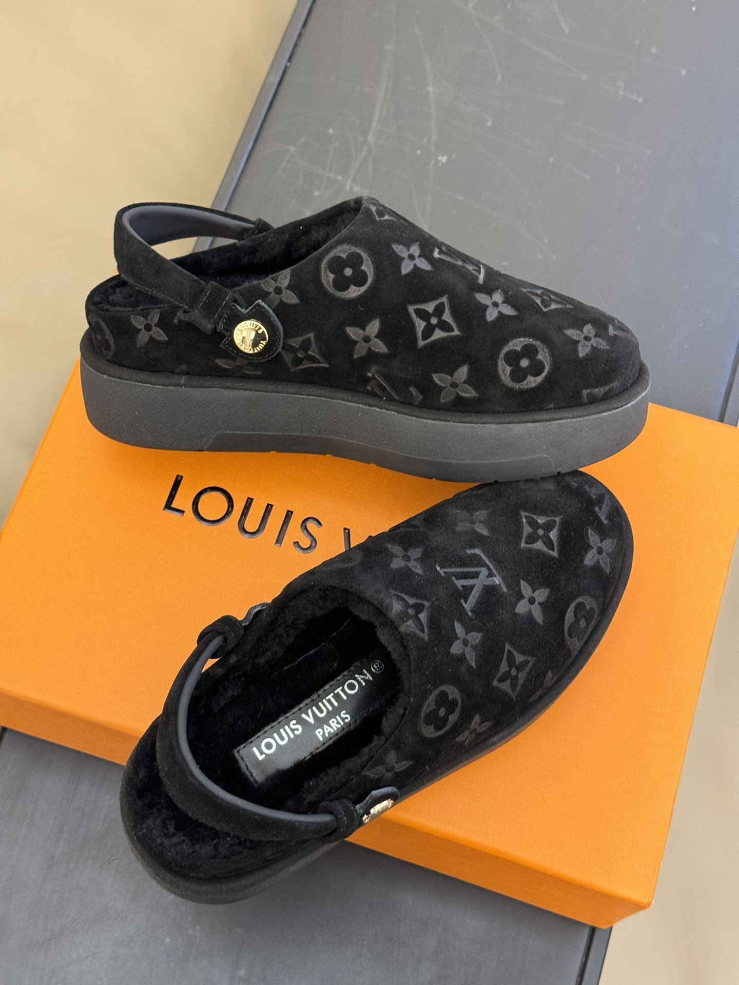 Bagsaaa L0vis Vvtt0n Aspen Platform Clog Black