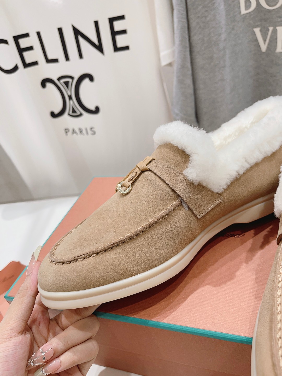 Bagsaaa L0r0 P1ana Winter Loafers Brown