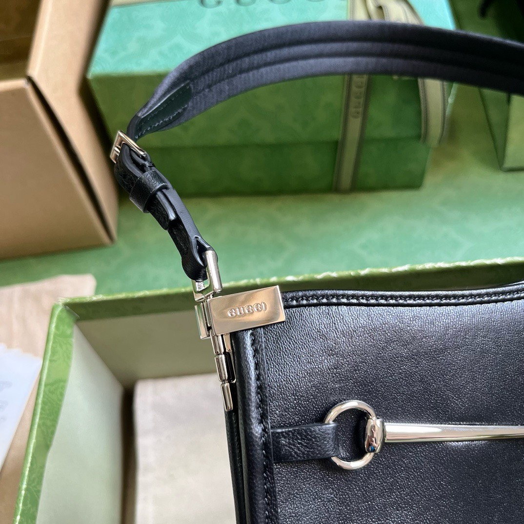 Bagsaaa Gvc*1 Small Slim Horsebit Shoulder Bag Black - 23x18.5x3cm