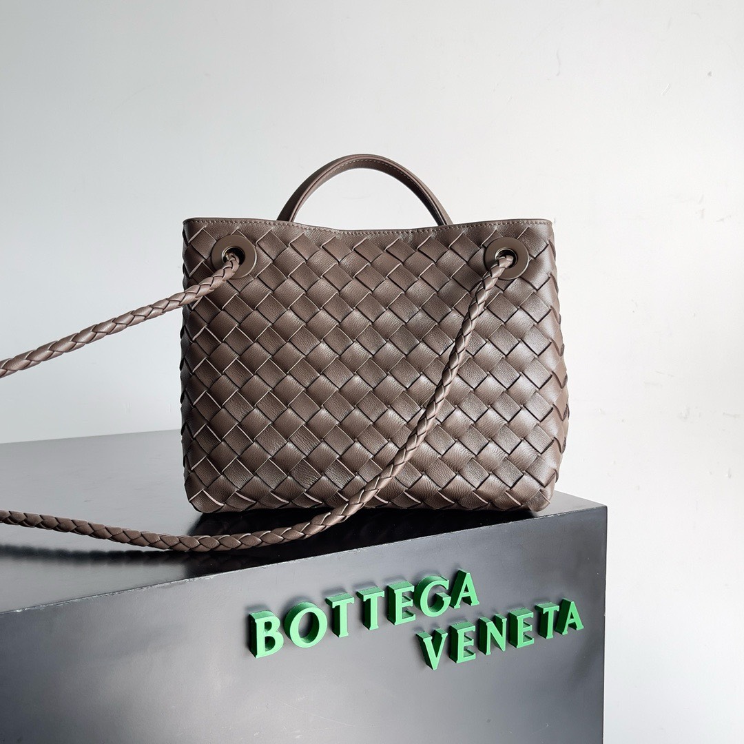 Bagsaaa B0tt*ga Ven*ta Andiamo Medium brown leather tote bag - 19*25*10.5cm