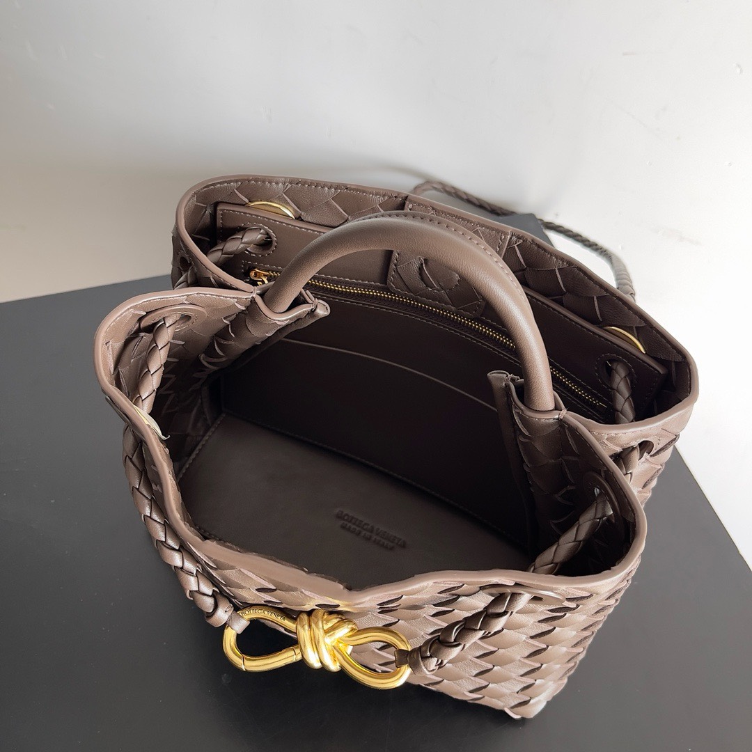 Bagsaaa B0tt*ga Ven*ta Andiamo Medium brown leather tote bag - 19*25*10.5cm