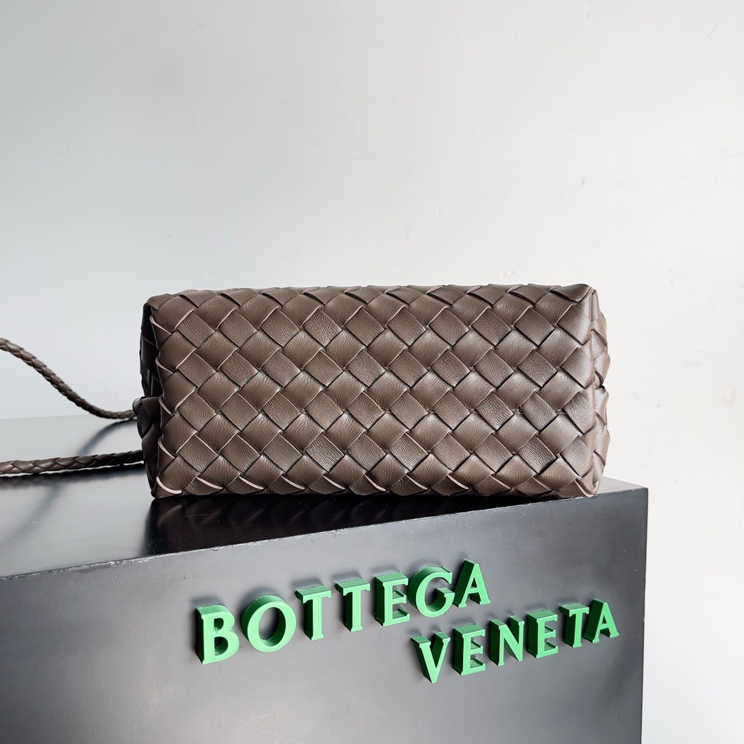 Bagsaaa B0tt*ga Ven*ta Andiamo Medium brown leather tote bag - 19*25*10.5cm