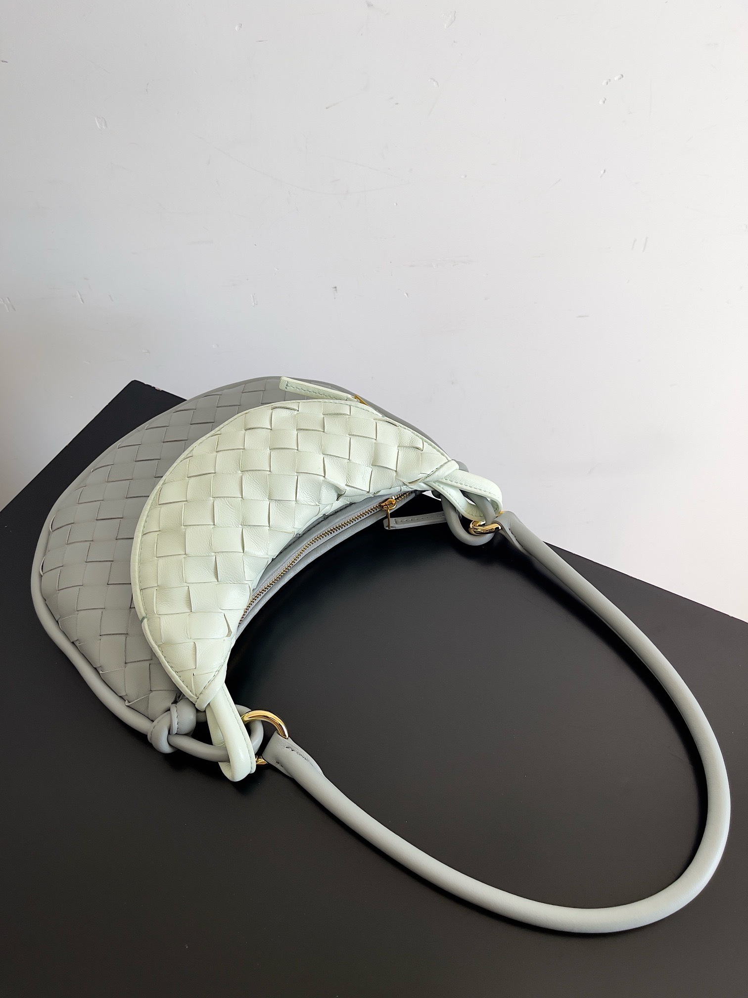 Bagsaaa B0tt*ga Ven*ta Small Gemini Grey - 24.5x7x19cm