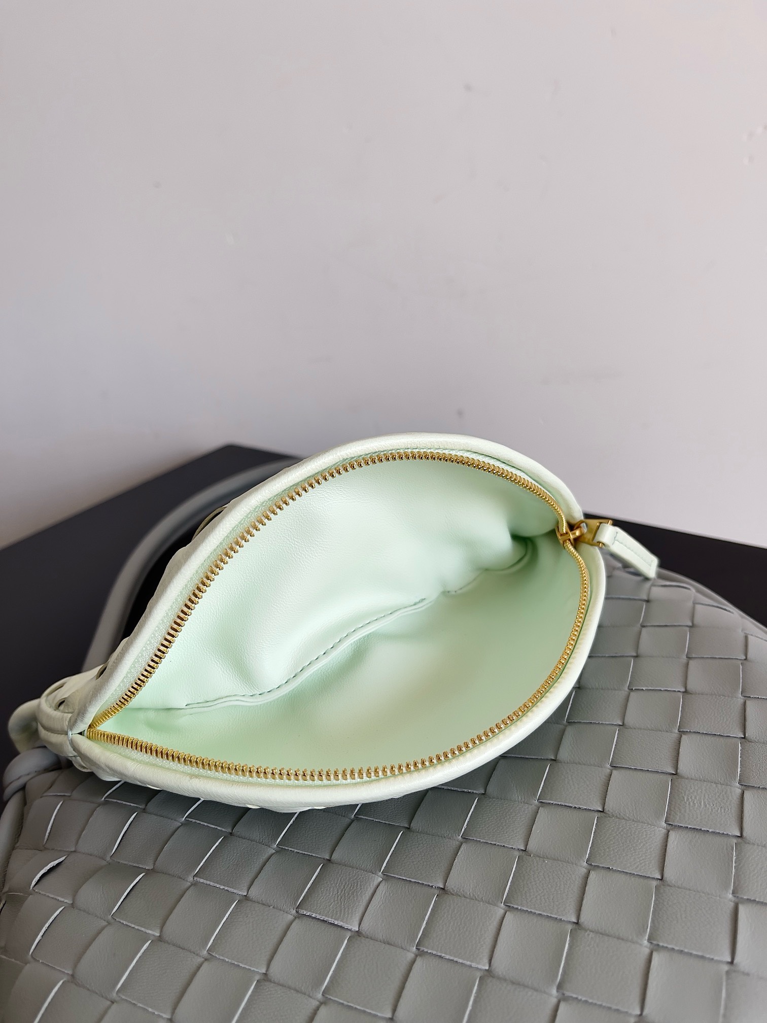Bagsaaa B0tt*ga Ven*ta Small Gemini Grey - 24.5x7x19cm