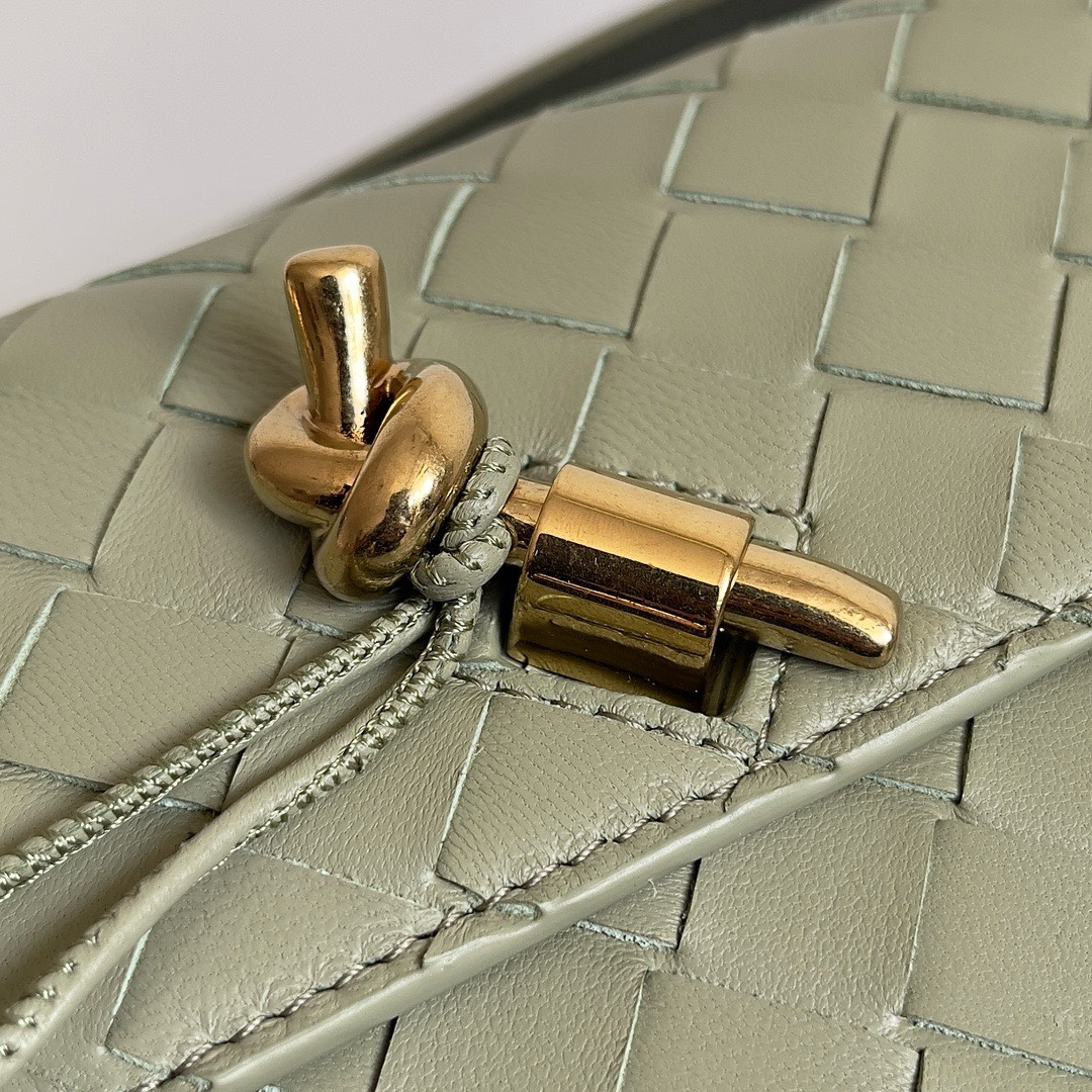 Bagsaaa B0tt*ga Ven*ta Andiamo Green Shoulder Bag - 21.5x13x4.5cm