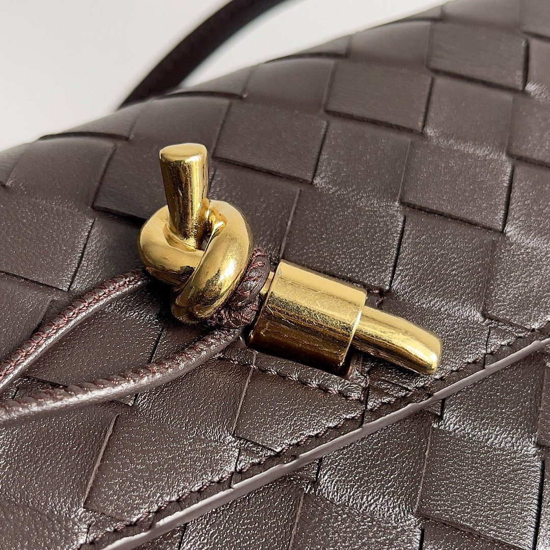 Bagsaaa B0tt*ga Ven*ta Andiamo Brown Shoulder Bag - 21.5x13x4.5cm
