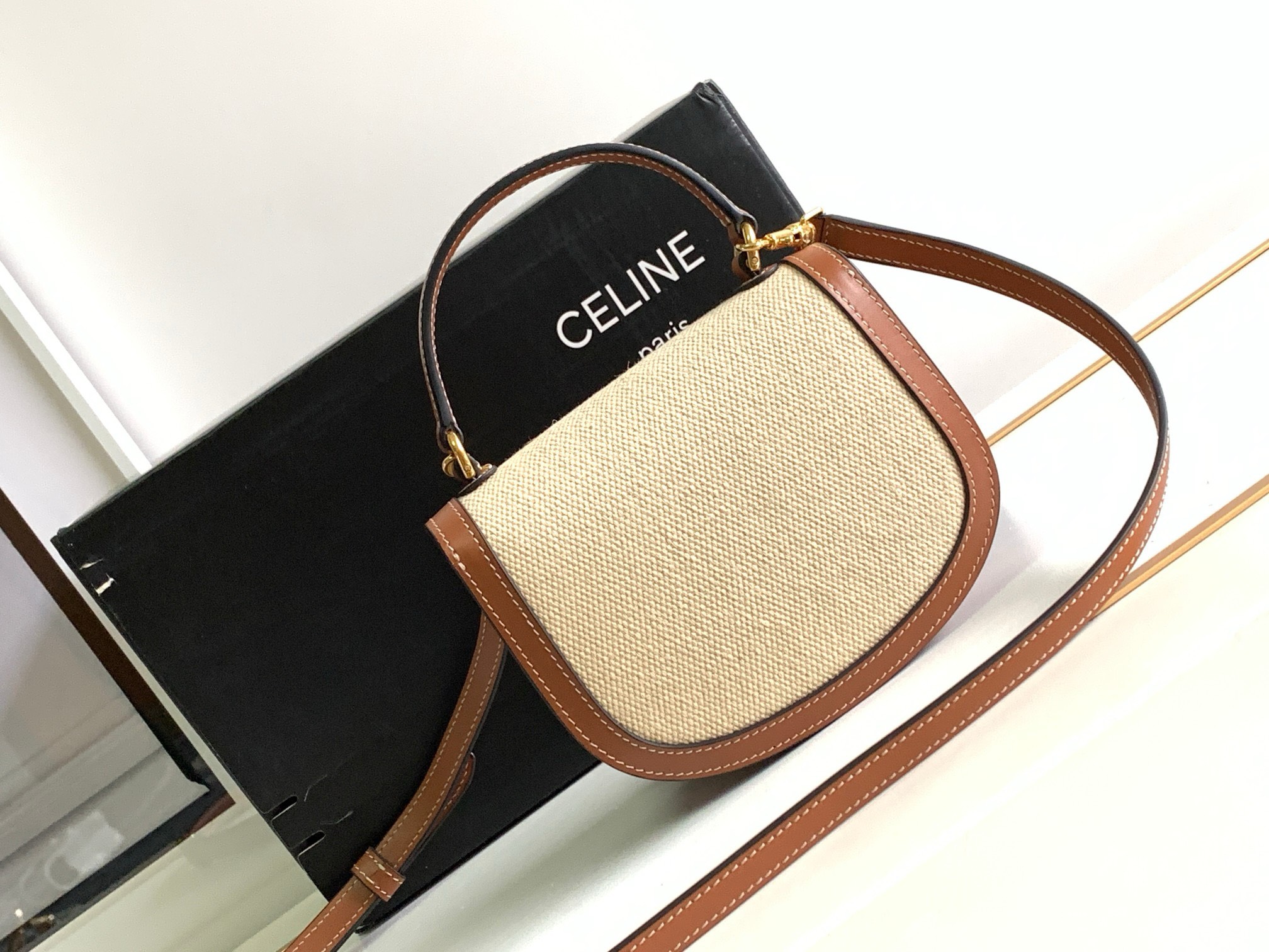 Bagsaaa Ce1i*e Mini Besace Beige Bag - 15x.5x11x5cm