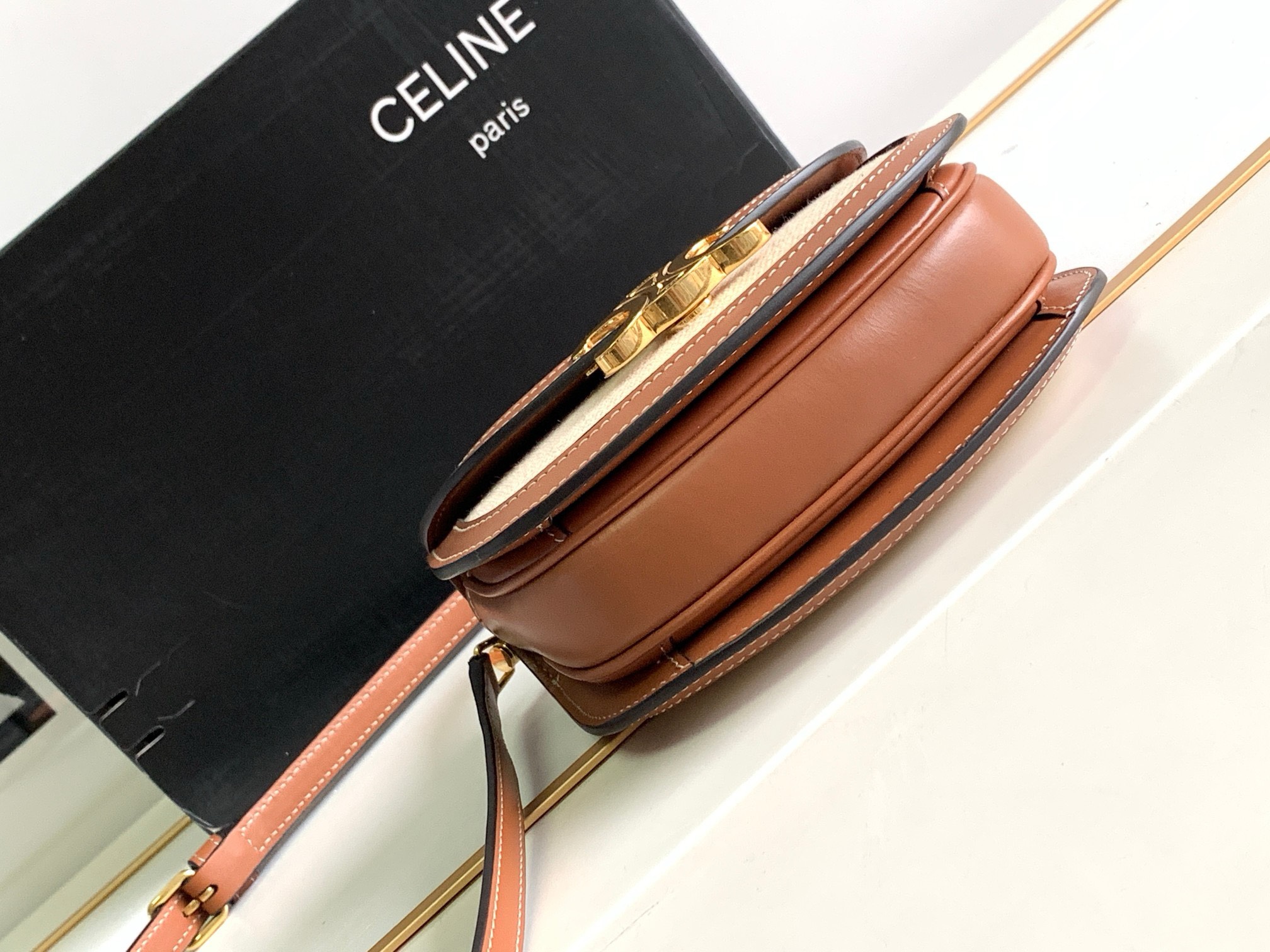Bagsaaa Ce1i*e Mini Besace Beige Bag - 15x.5x11x5cm