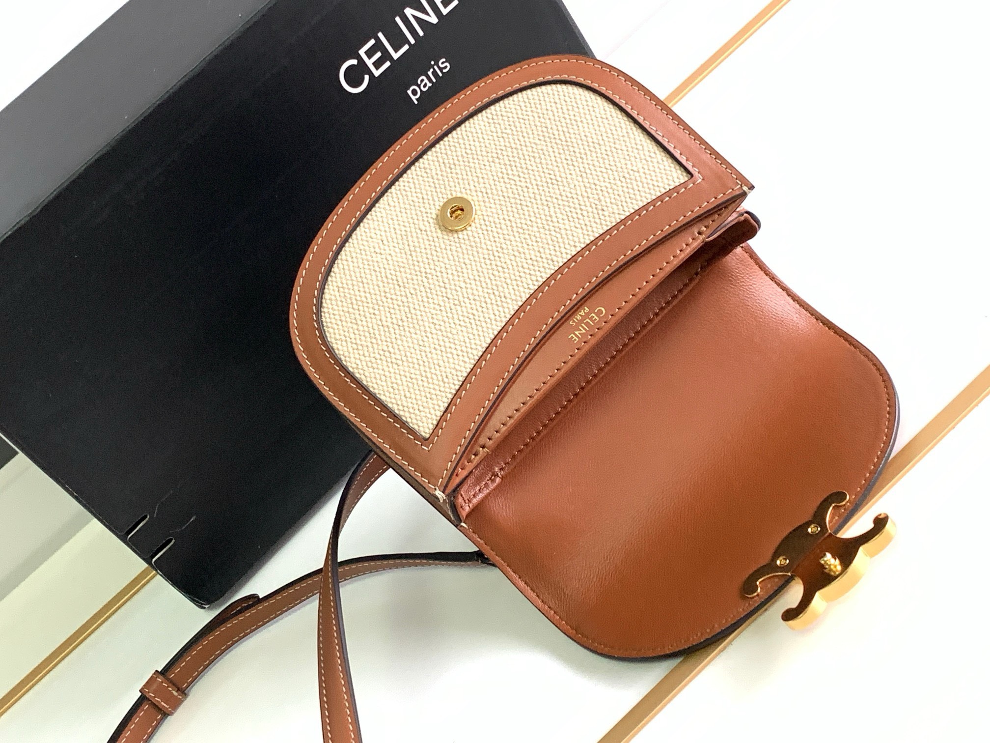 Bagsaaa Ce1i*e Mini Besace Beige Bag - 15x.5x11x5cm