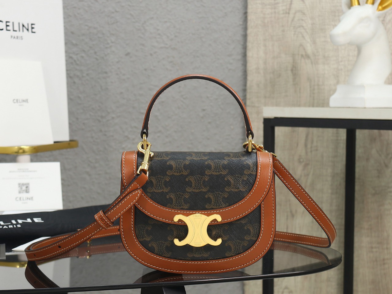 Bagsaaa Ce1i*e Mini Besace Triomphe Bag - 15x.5x11x5cm