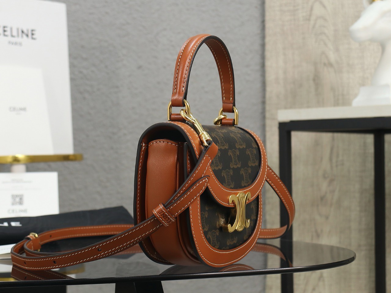 Bagsaaa Ce1i*e Mini Besace Triomphe Bag - 15x.5x11x5cm
