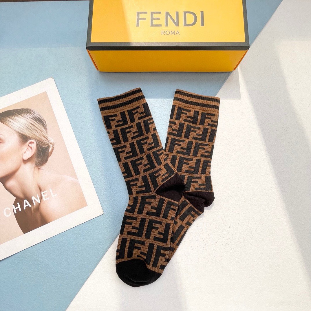 Bagsaaa F**di Socks FF Logo
