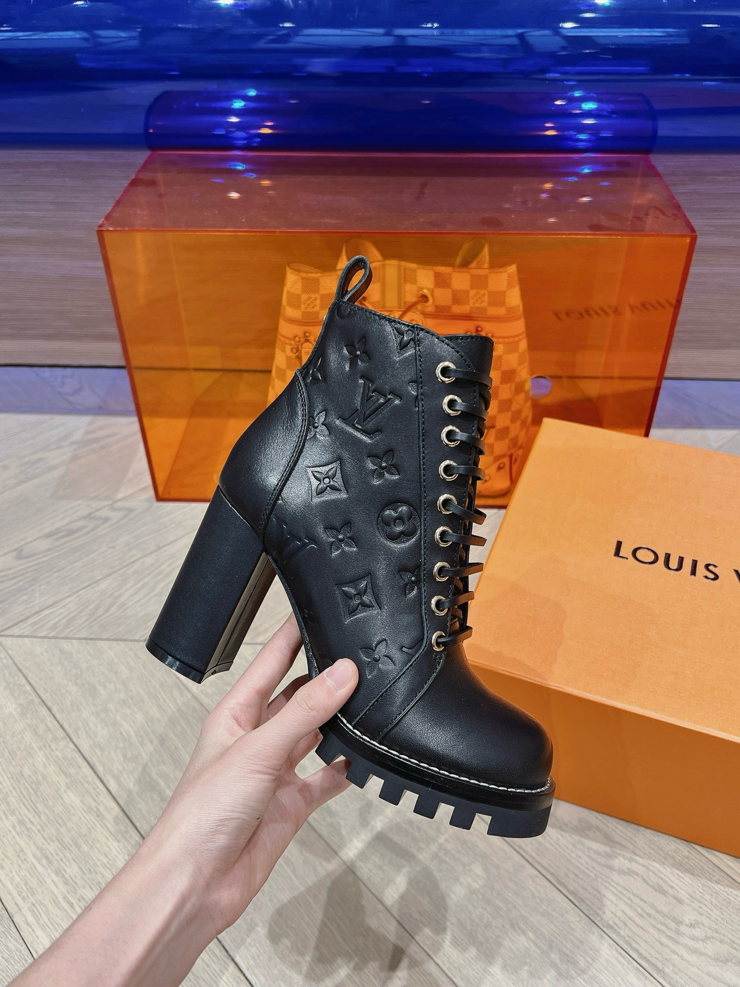 Bagsaaa Star Trail Ankle Black Boot 