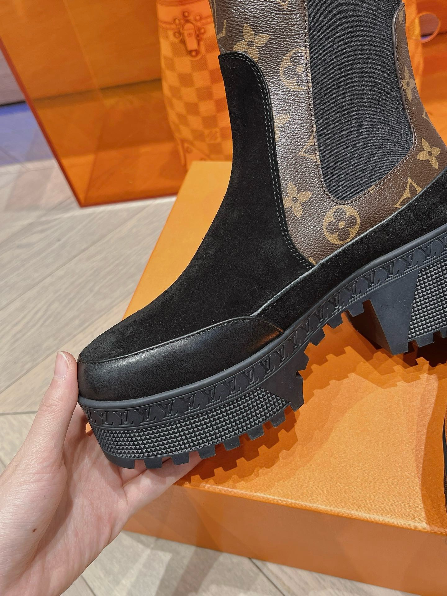 Bagsaaa Monogram Boots