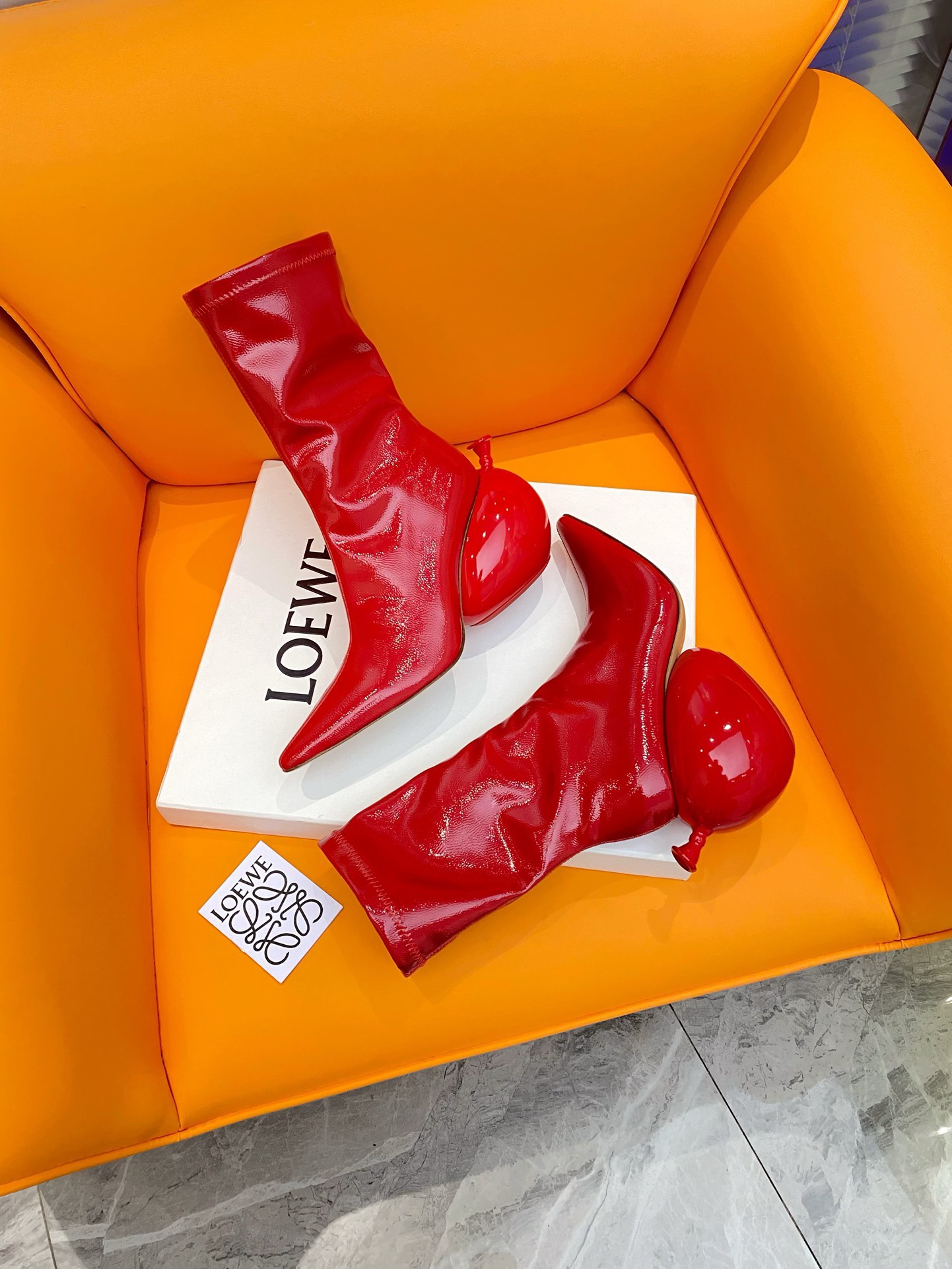 Bagsaaa L0ew* Deflated Ballon Red Shoes