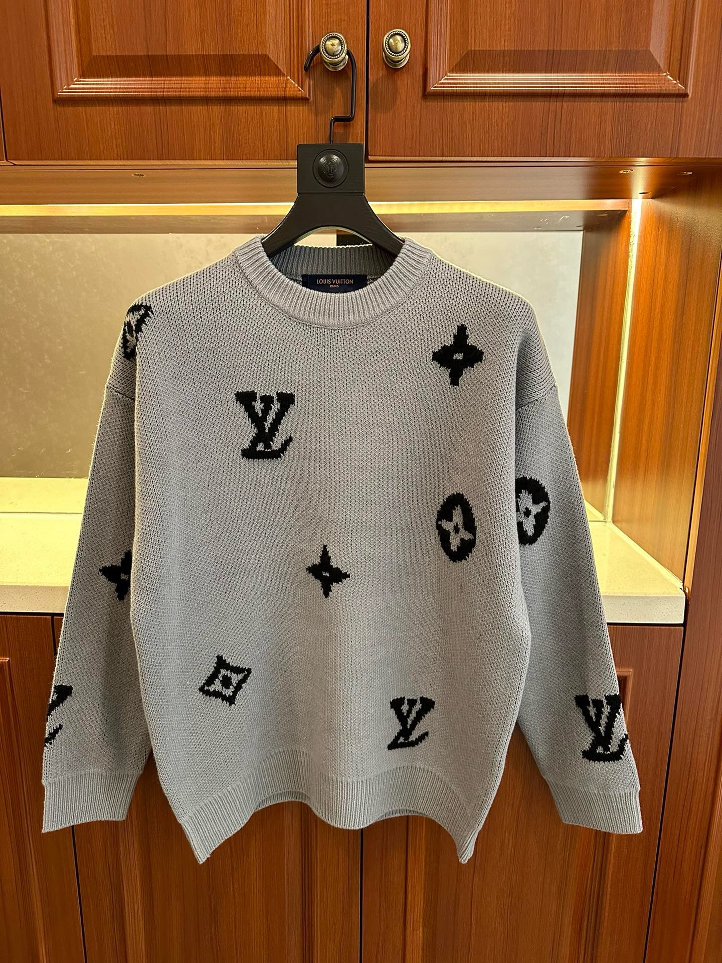 Bagsaaa L0vis Vvtt0n Sweatshirt Grey LV Monogram