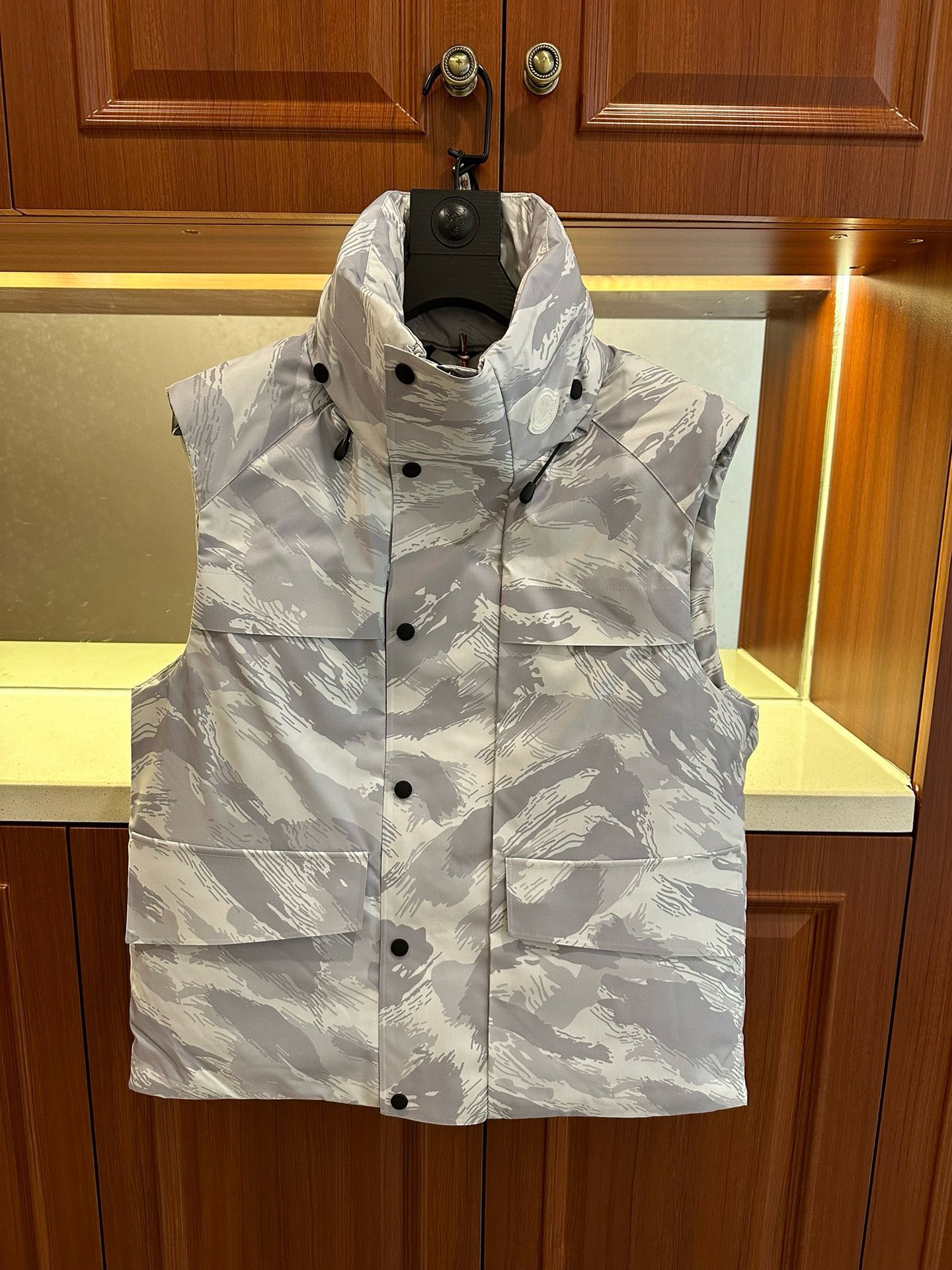 Bagsaa Moncle Hyke Vanil Printed Down Waistcoat In Grey