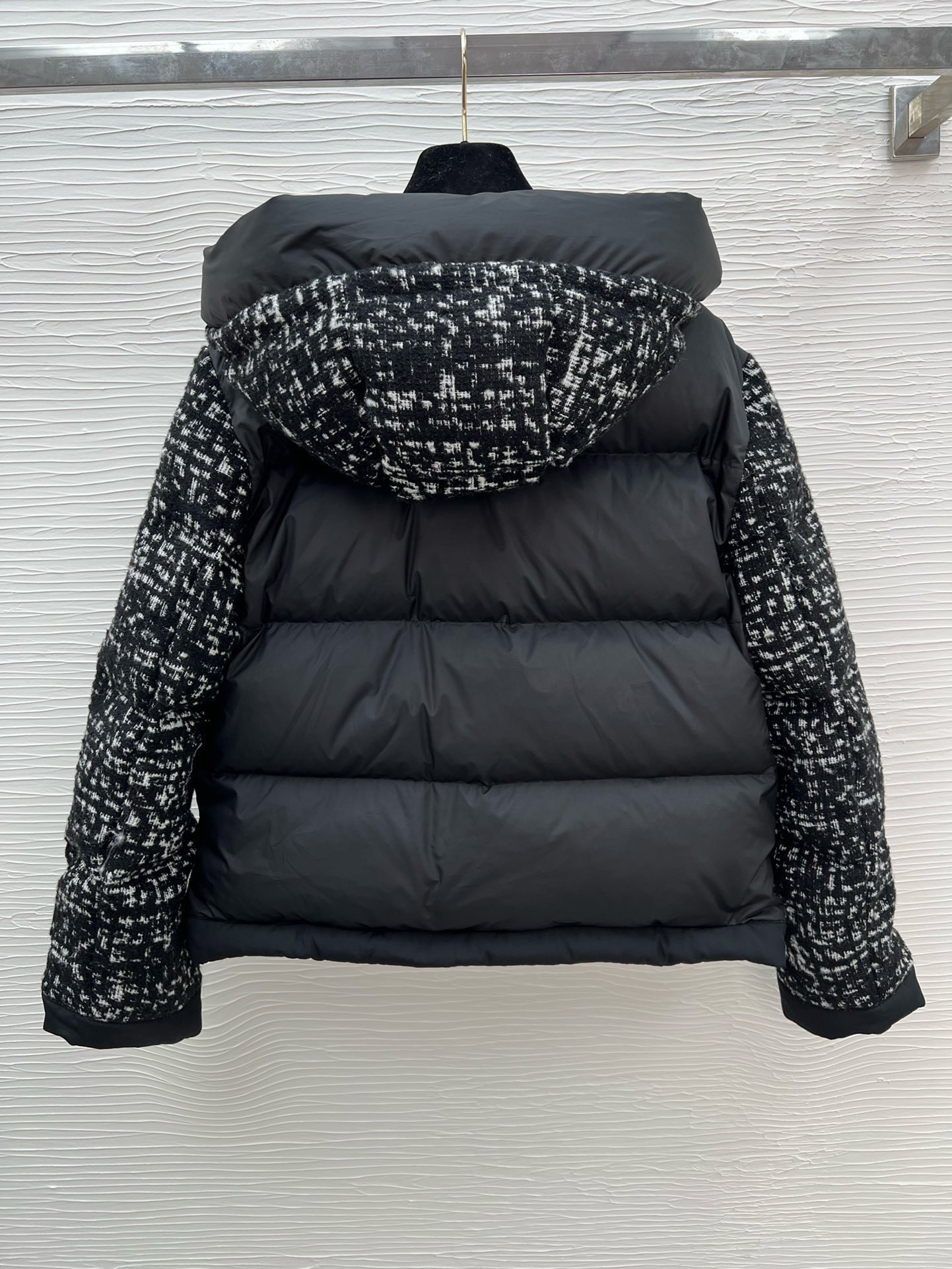 BAGSAAA ORANGE SHORT DOWN JACKET