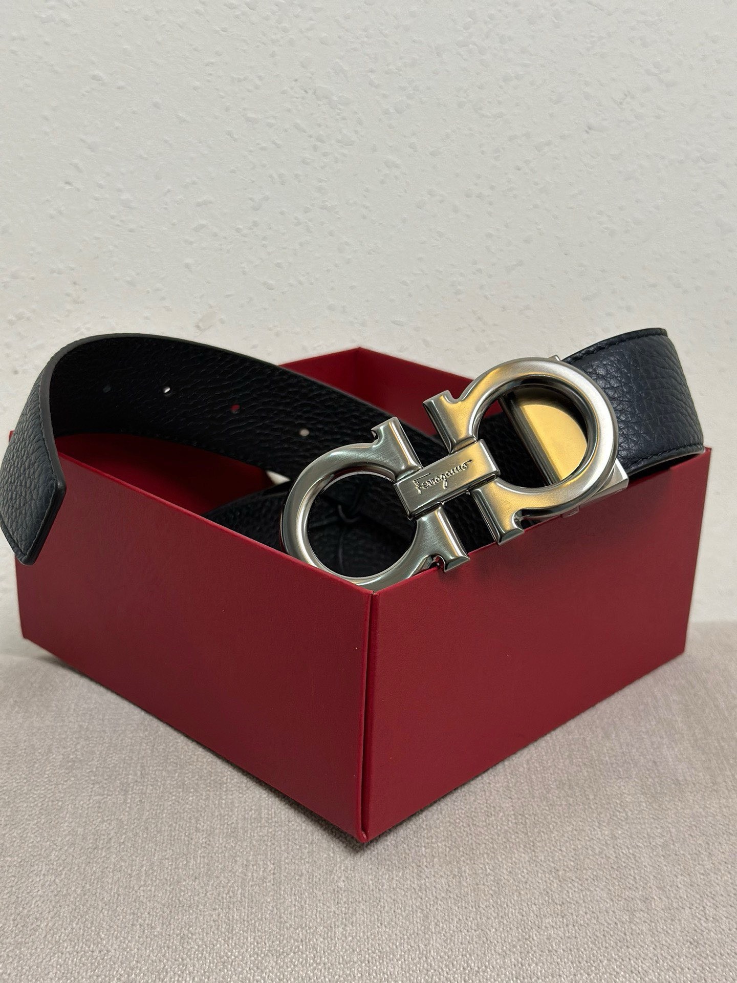Bagsaaa Ferragamo Black Silver Hardware Belt
