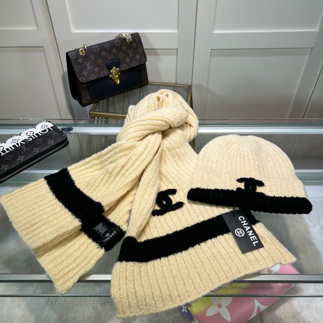 Bagsaaa Ch**el Set Hat + Scarf