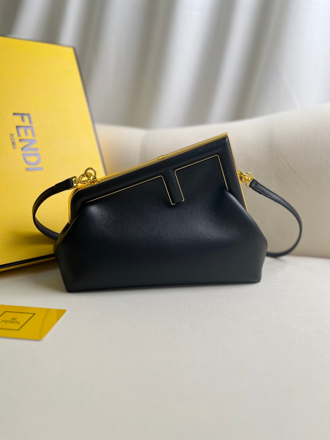 Bagsaa F**di Frist Small Black Bag - 9.5*26*18cm