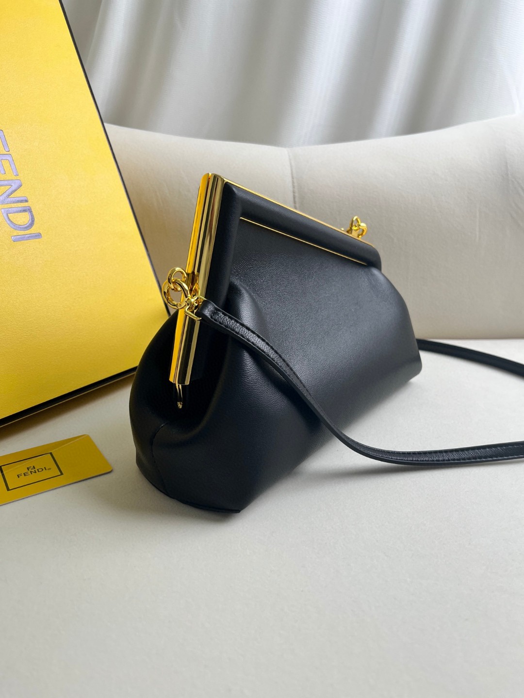 Bagsaa F**di Frist Small Black Bag - 9.5*26*18cm
