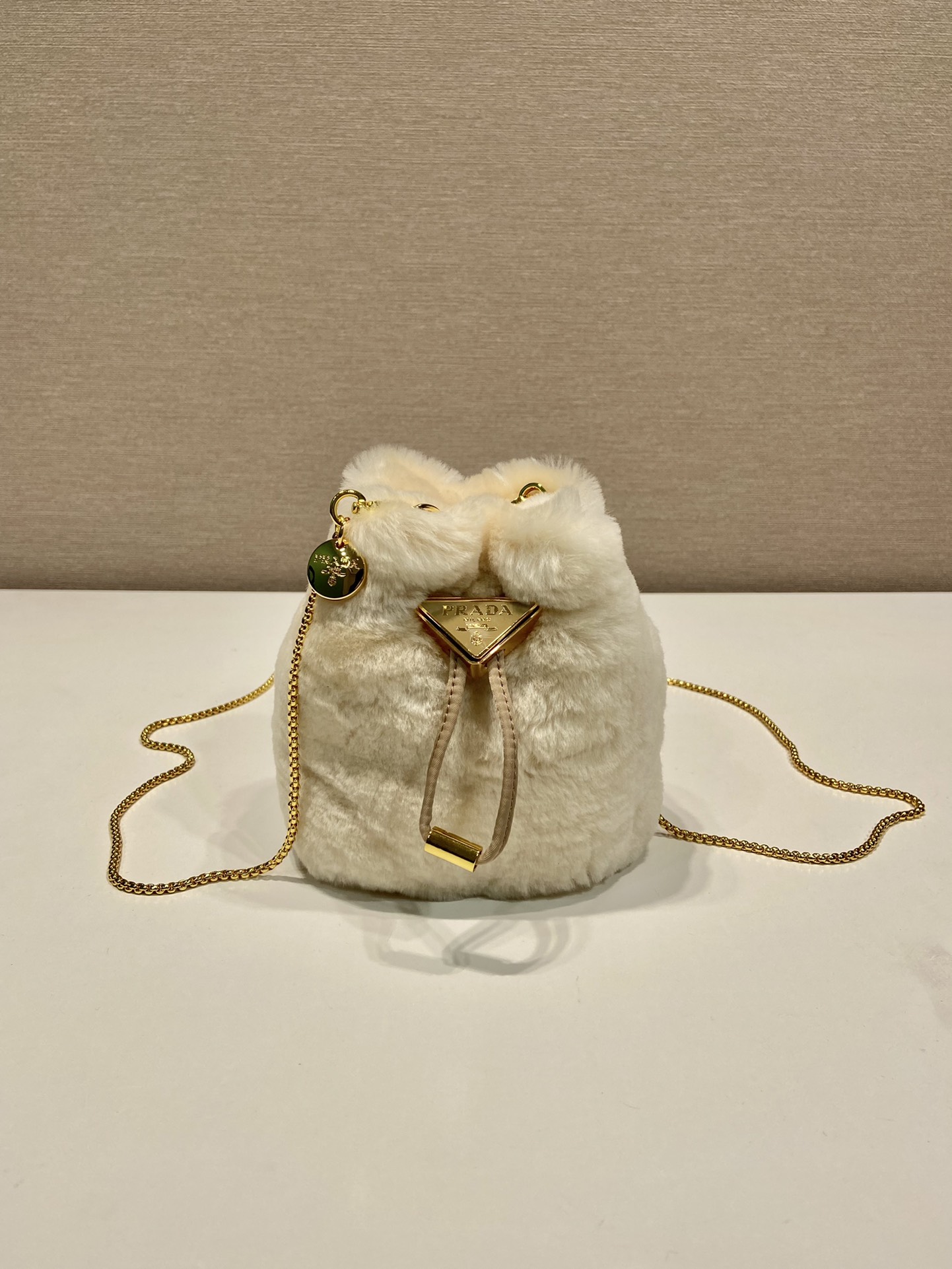 Bagsaaa Pra*a Ecru Shearling Mini-pouch In Beige - 9.5x9x6cm