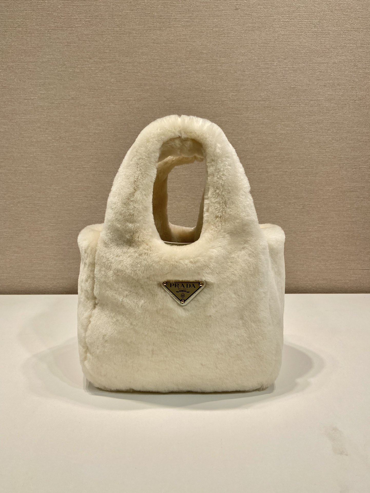 Bagsaaa Pra*a Ecru Shearling Mini Handbag In Beige - 18x15.5x10cm