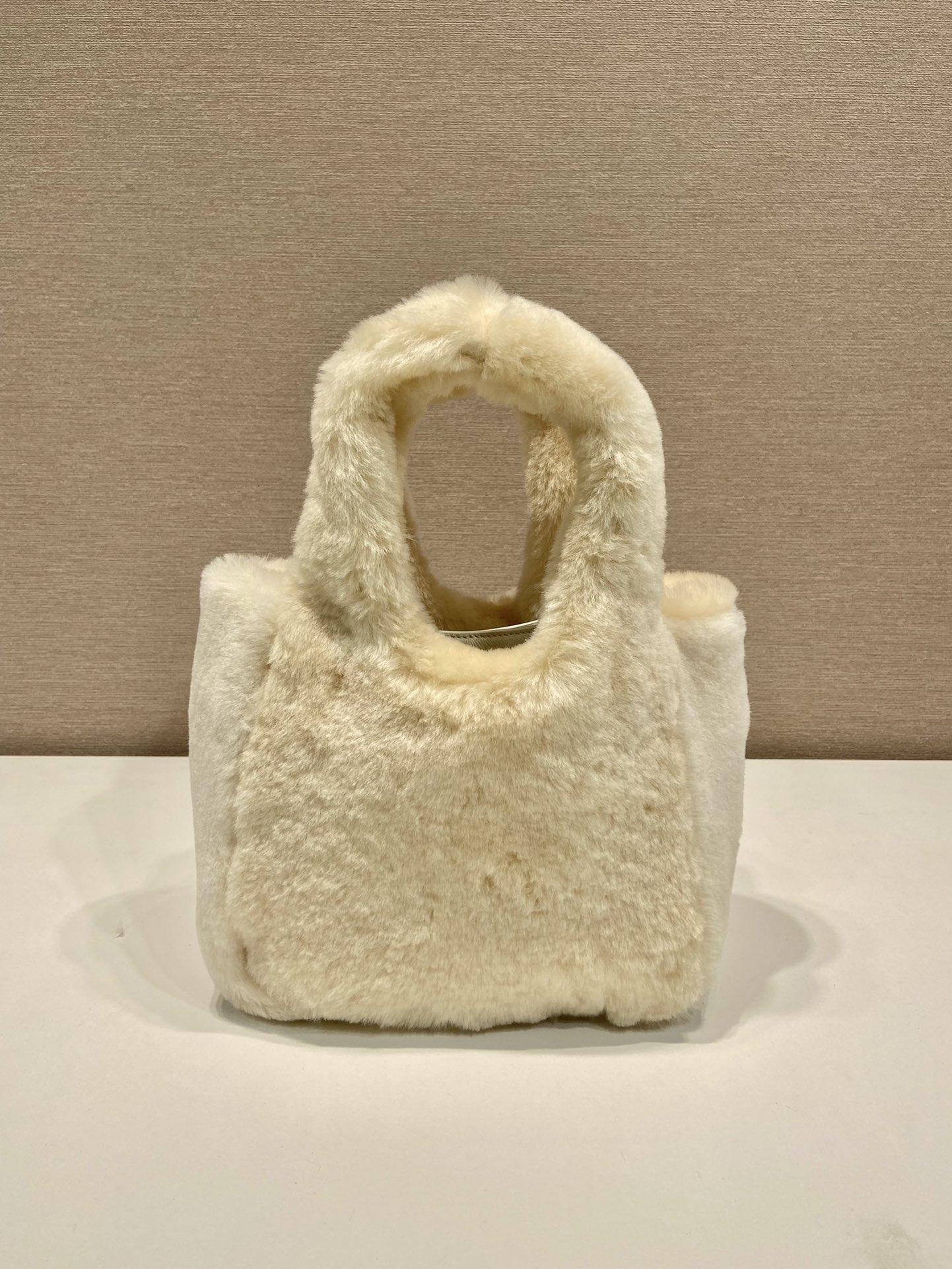 Bagsaaa Pra*a Ecru Shearling Mini Handbag In Beige - 18x15.5x10cm