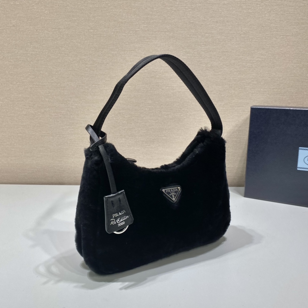 Bagsaaa Pra*a Re-Edition Black Shearling Bag - 23*14*5cm