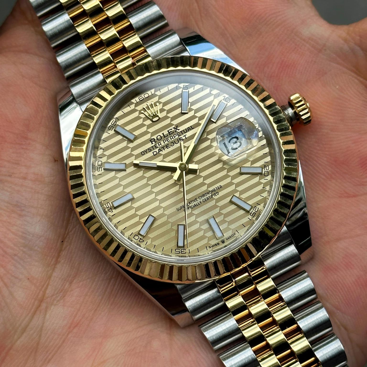 Bagsaaa R01ex Datejust Jubilee Steel & 18K Yellow Gold Champagne Motif Index Dial 41mm
