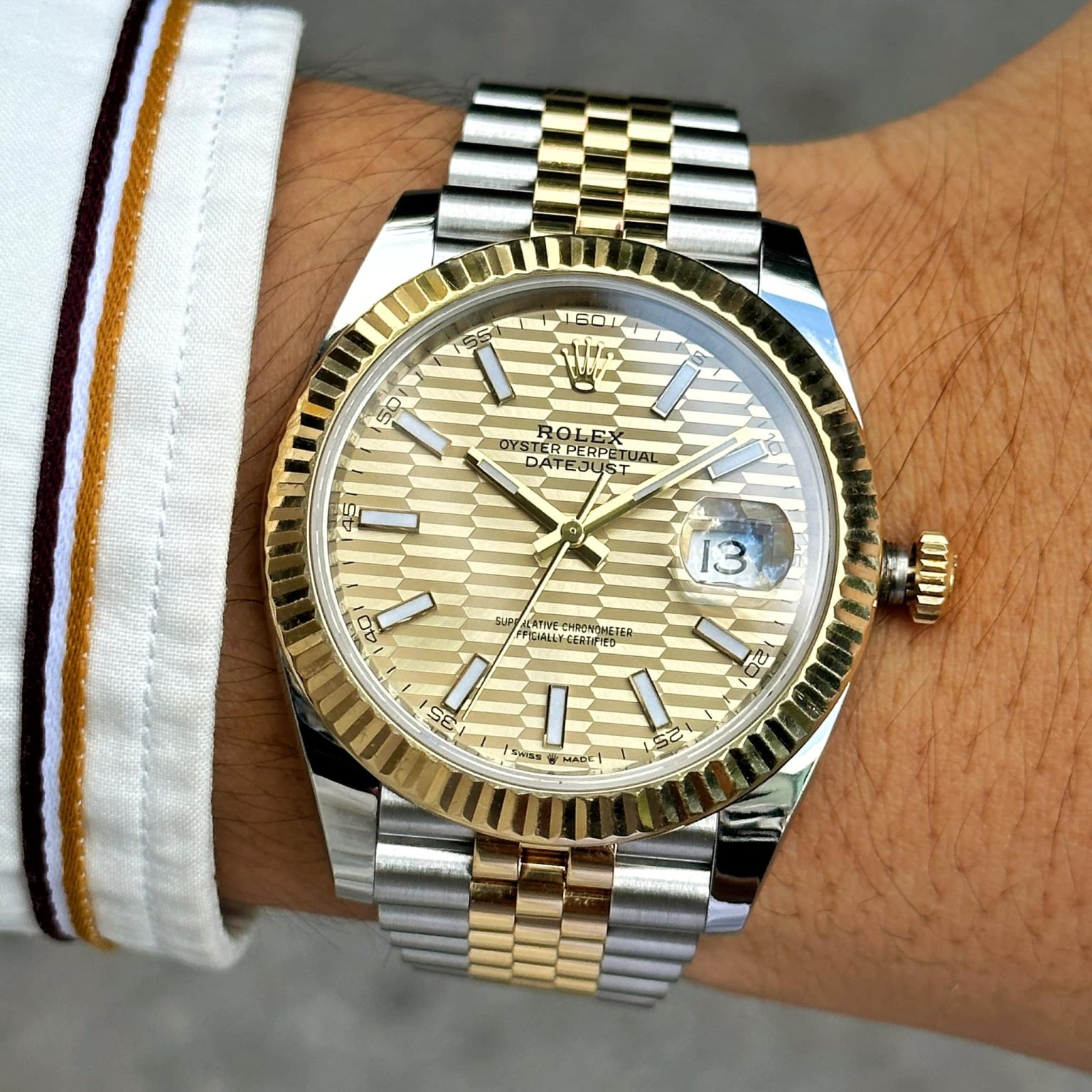 Bagsaaa R01ex Datejust Jubilee Steel & 18K Yellow Gold Champagne Motif Index Dial 41mm