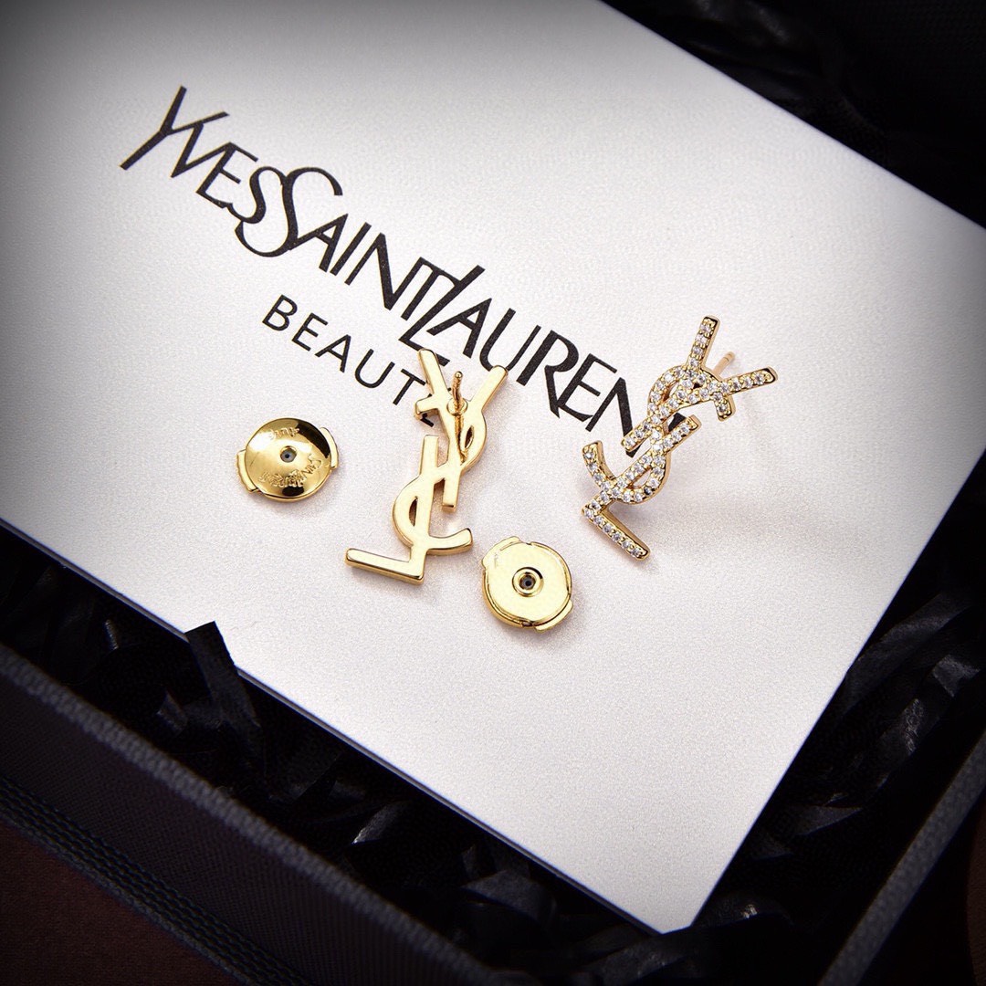Bagsaaa Y51 Gold Earrings