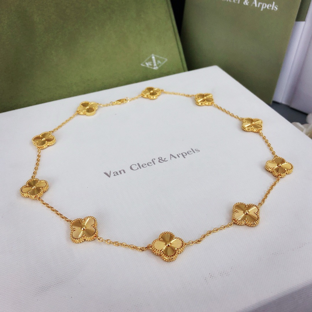 Bagsaaa V*n Cl**f & Arp*1s Vinatge Alhambra necklace, 10 motifs