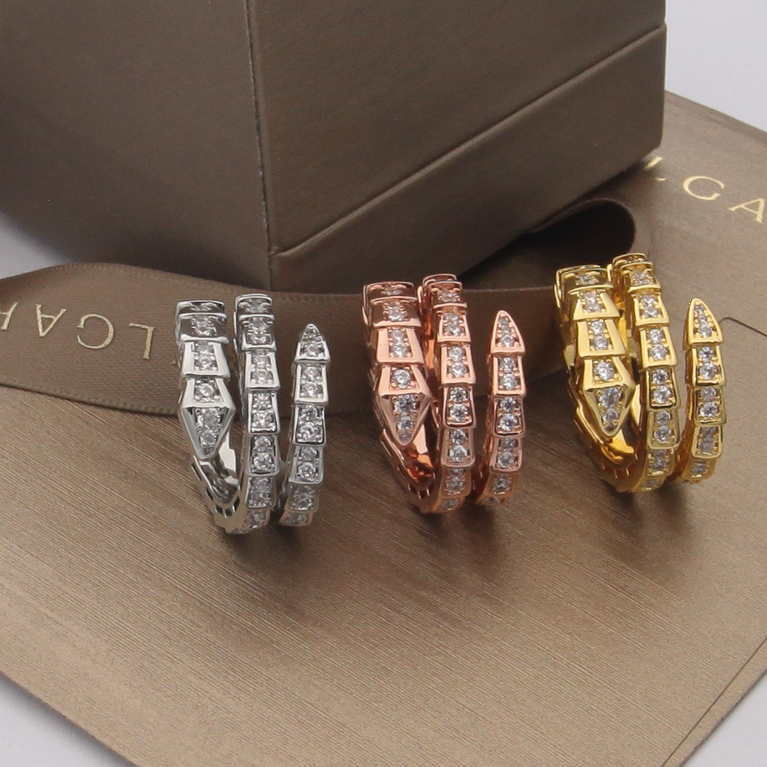 Bagsaaa Bv1g*ai Serpenti Viper 3 Row Ring